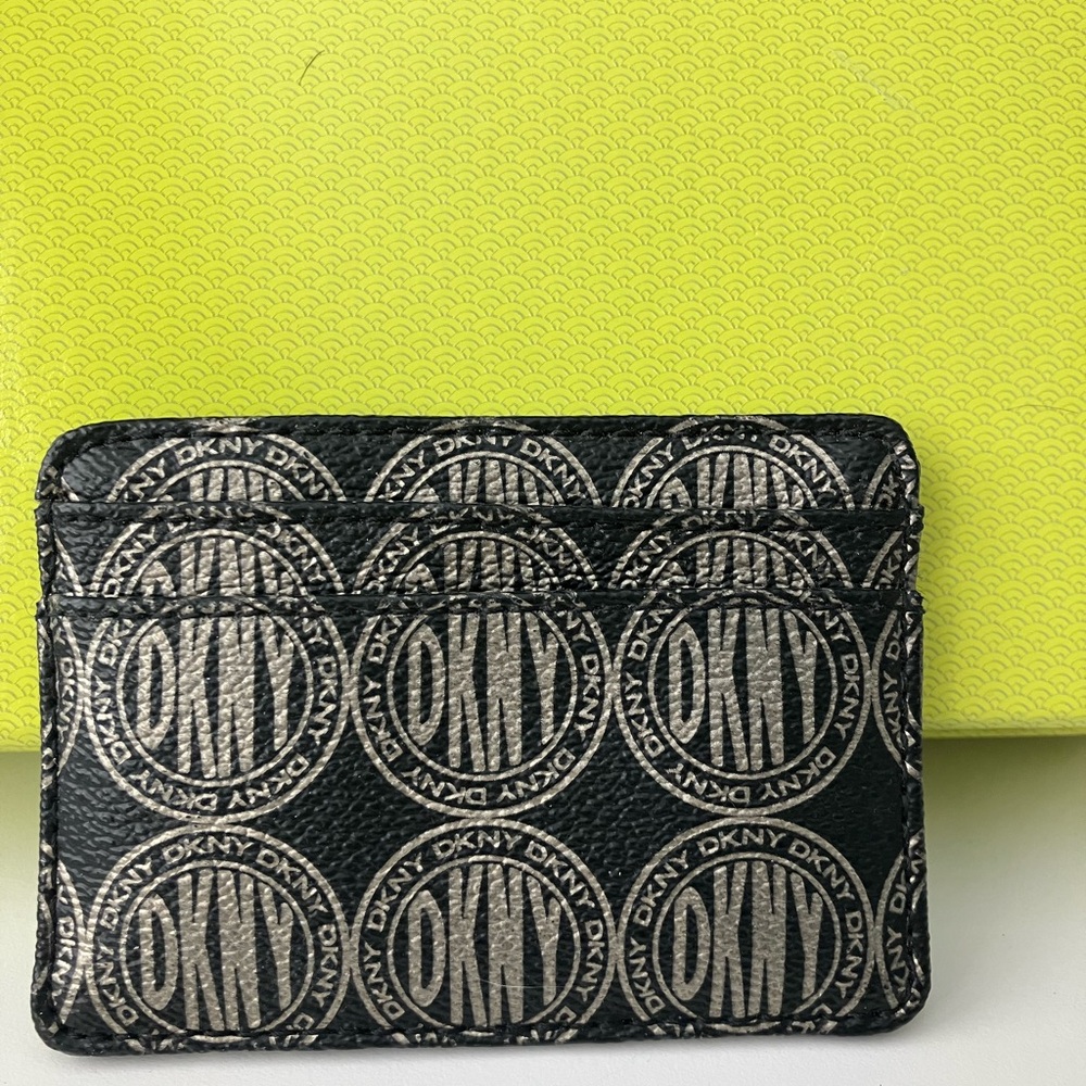 DKNY card/cash case.
